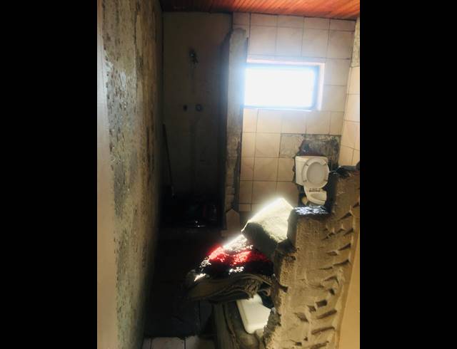 3 BEDROOM FREEHOLD FOR SALE IN MANDELA PARK